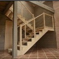  Vasakult paremale olevad trepi tüübid:  metalltalatrepp, puidust talatrepp, spoontalaga trepp.   Source:  www.stragendo.ee  
