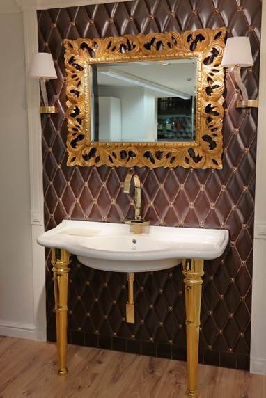 Vannituba ROYAL Allikas: www.camelfurniture.eu