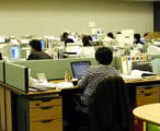 Kokkuhoid kontori sisustamisel võib töötajad stressi viia.