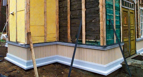 Vana palkmaja renoveerimist on mõistlik alustada vundamendist ja siis liikuda järjest ülespoole. Foto: Sven Arbet