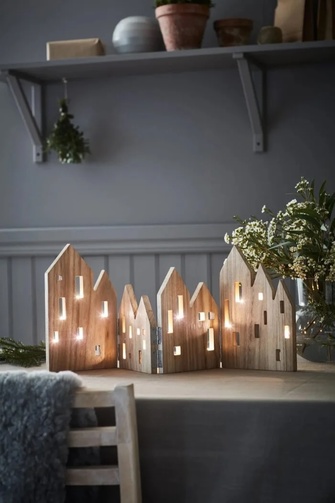 Valmistume pühadeks ja loome pühademeeleolu