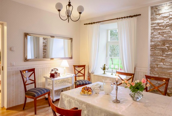 Aasta Kodu peapreemia Evelin ja Marko Tiirik