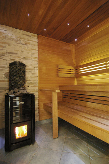 SAUNA PUUKERIS AITO 16, KERISEKIVID KAASAS Source: www.saunainter.com