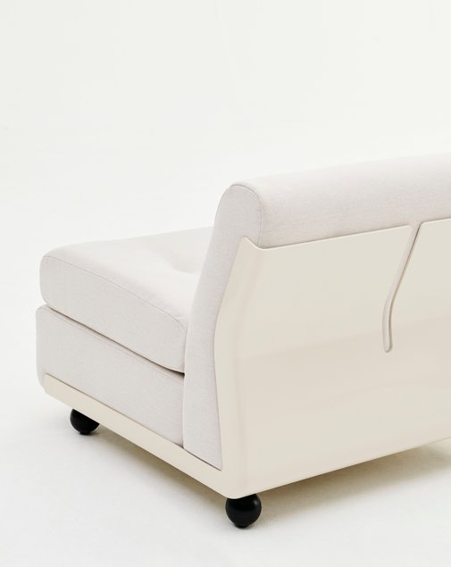 Pildil: HAY Amante diivan