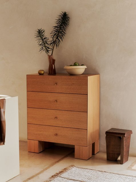 Kuben-sarja kõrge kummut. Tootja: Ferm Living Allikas: elkemoobel.ee