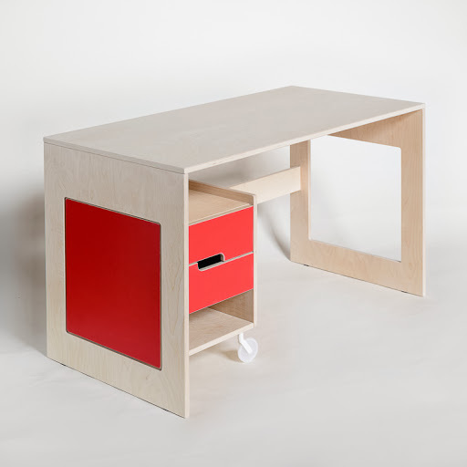 Kirjutustlaud PIU-PAU Allikas: www.radis.ee