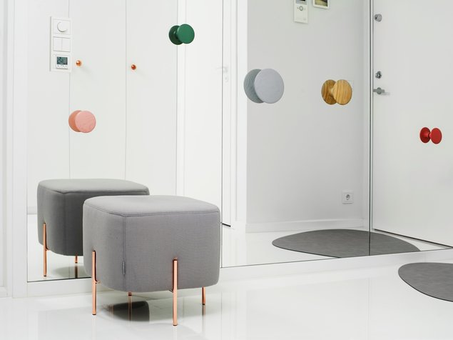 Sancali Elephant pink ja Muuto The Dots nagid Tallinna korteris. Sisearhitektid: Ace of Space, foto: Andres Treial