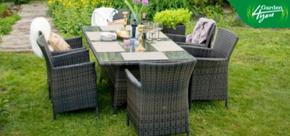 Söögilaud ja toolid WICKER  Источник: www.home4you.ee