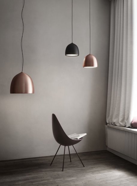 Suspence rippvalgustid (tootja: Lightyears) ning Drop tool (tootja: Fritz Hansen) Источник: elkemoobel.ee