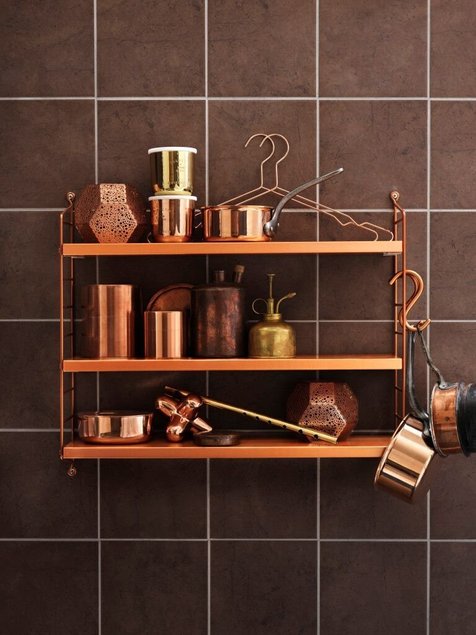 Vaseviimistlusega String Pocket riiul Allikas: elkemoobel.ee