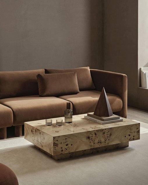 Nähtavad oksakohtad on Burl kohvilaua disainis kesksel kohal. Tootja: Ferm Living Allikas: elkemoobel.ee
