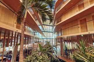 Roheline Hotell Jakarta Amsterdamis|escape} Roheline Hotell Jakarta Amsterdamis