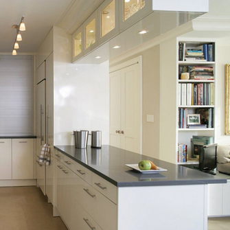   Taas hea näide kitsa ruumi maksimaalsest kasutatavusest avatud köögis    Allikas:  www.hosowo.com  