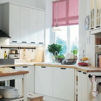   Naturaalne, armas ja lihtne. Hästi planeeritud kööginurgake kitsastes tingimustes.    Allikas:  www.ukitchendesign.com  