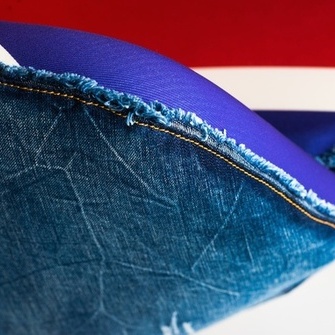   PlushDeco: Arne Jacobseni Egg tooli repro  