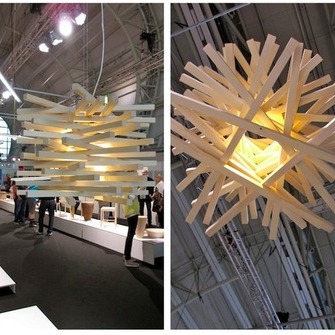  Soome disainerite Susan Elo ja Sami Lahtinen\'i loodud 20x20mm haavapuu lattidest valmistatud LED valgusti RISSUKO    