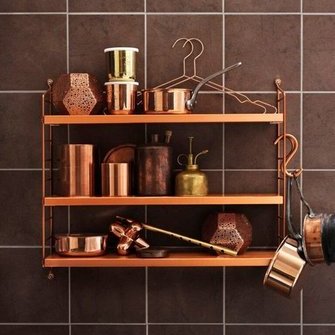  Vaseviimistlusega String Pocket riiul   Allikas:  elkemoobel.ee  