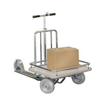  Roller PLATVORM. Ideaalne platvormiga tõukeratas kiireks kauba vedamiseks. Suur alus P 680 x L 580 mm koormustele kuni 150 kg. Rolleril on jalgpidur, ümbrisraam, kummipamper ja rull-laagritel rattad. Mõlema esiratta pööramine, pöörderaadius vaid 12   Allikas:  www.ajtooted.ee  