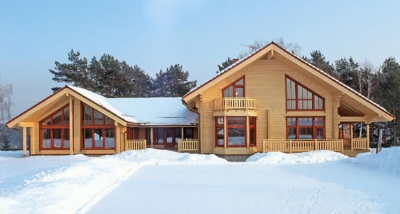 Soome luksuslik palkmaja. Alkuperä: www.loghouse.fi