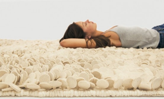 Mugav ja pehme kõrgekarvaline vaip. Allikas: www.prohandmade.ru