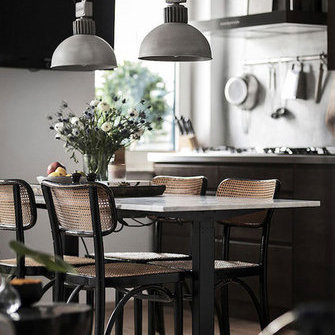 Alkuperä: http://www.myscandinavianhome.com/2017/03/an-inspiring-small-studio-full-of.html